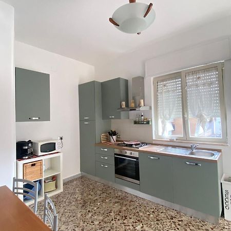 Alloggio Ugo Foscolo Monopoli Exterior foto