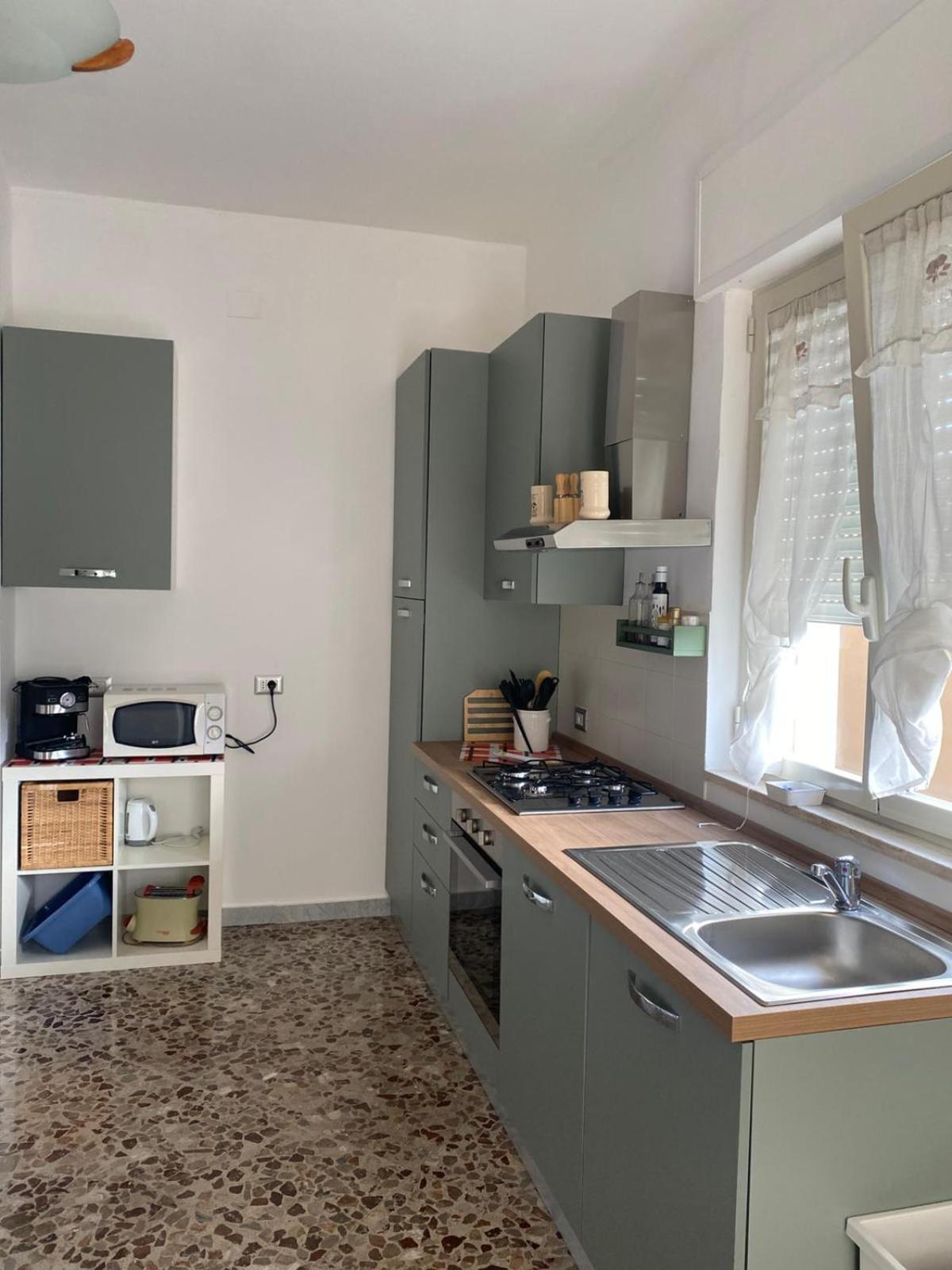 Alloggio Ugo Foscolo Monopoli Exterior foto